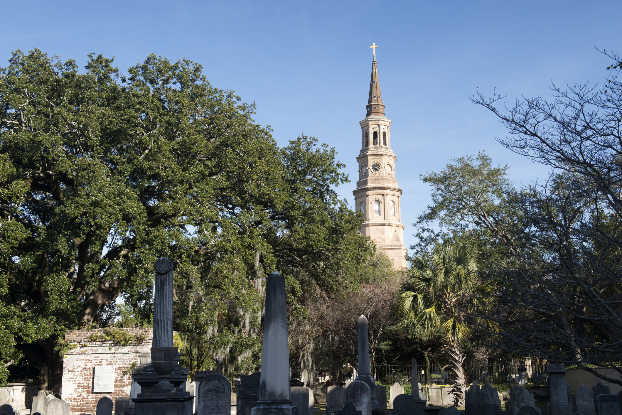 Broken Headstones in Historic Cemeteries Tour