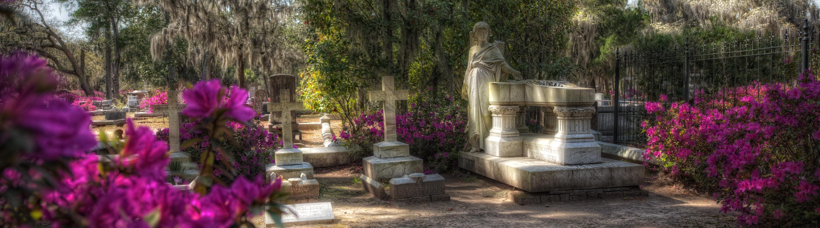 Cemeteries in Savannah Historic Cemeteries